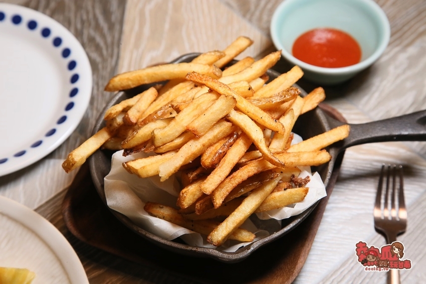 【台南美食】隱藏版的老屋打卡點！竟藏著美式風格的另類餐點：In Stock 飲食客 - 熱血玩台南。跳躍新世界