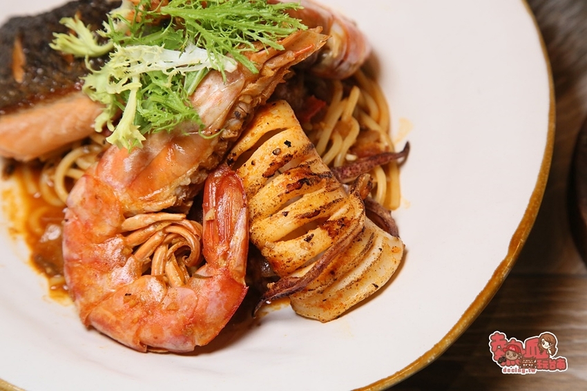 【台南美食】隱藏版的老屋打卡點！竟藏著美式風格的另類餐點：In Stock 飲食客 - 熱血玩台南。跳躍新世界