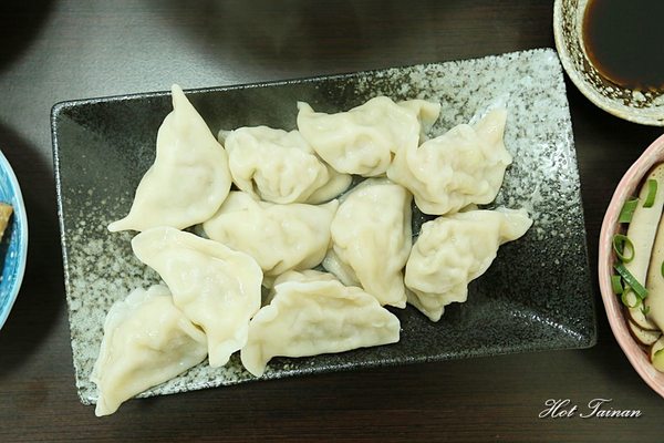 杜桑灶咖：【台南美食】不輸日本烏龍麵的在地小吃，銅板價就讓你飽餐一頓：杜桑灶咖