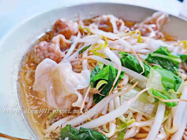 舊車頭食堂：CP值超高!!!   哈瑪星 / 舊車頭食堂