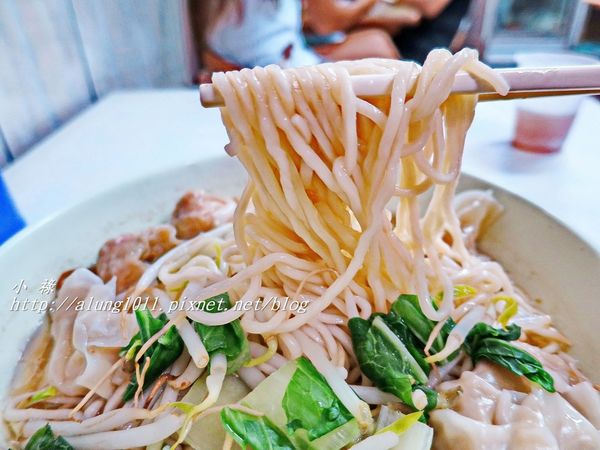 舊車頭食堂：CP值超高!!!   哈瑪星 / 舊車頭食堂