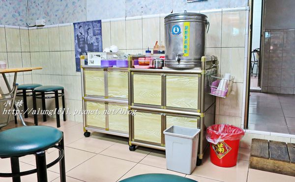 舊車頭食堂：CP值超高!!!   哈瑪星 / 舊車頭食堂