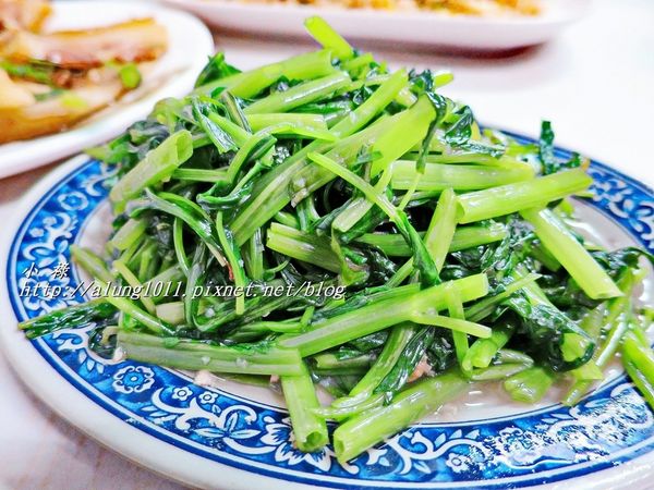 舊車頭食堂：CP值超高!!!   哈瑪星 / 舊車頭食堂