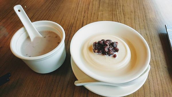 26815495_1758126780885670_2466153680903059424_n