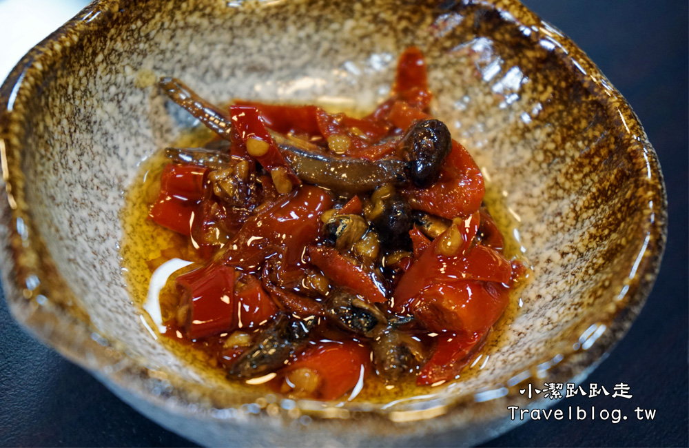 台中美食》好吃炒飯推薦!台中西屯區炒之霸炒飯專賣店-平價俗夠大碗!多樣選擇美味炒飯 炒麵也好吃!近逢甲夜市 - 小潔趴趴走旅遊札記