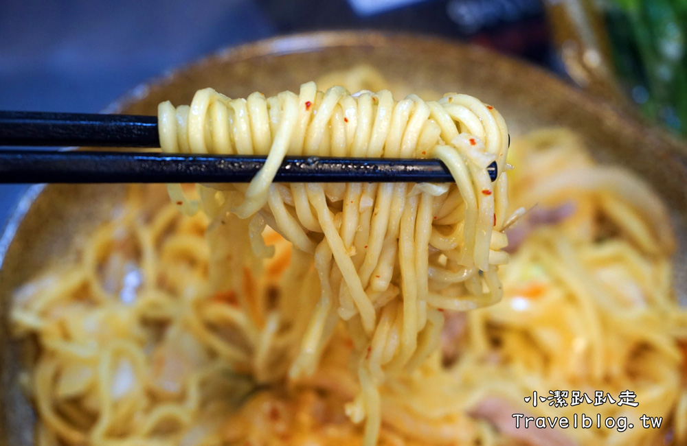 台中美食》好吃炒飯推薦!台中西屯區炒之霸炒飯專賣店-平價俗夠大碗!多樣選擇美味炒飯 炒麵也好吃!近逢甲夜市 - 小潔趴趴走旅遊札記