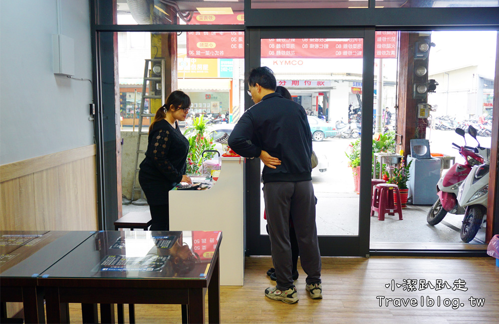 台中美食》好吃炒飯推薦!台中西屯區炒之霸炒飯專賣店-平價俗夠大碗!多樣選擇美味炒飯 炒麵也好吃!近逢甲夜市 - 小潔趴趴走旅遊札記