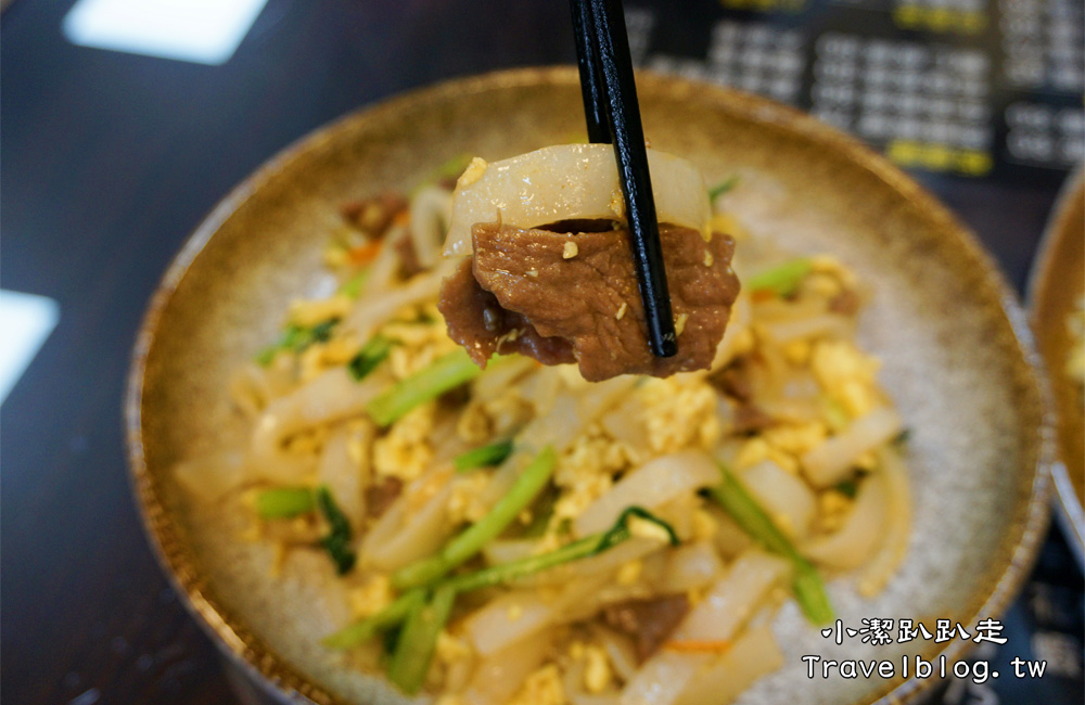 台中美食》好吃炒飯推薦!台中西屯區炒之霸炒飯專賣店-平價俗夠大碗!多樣選擇美味炒飯 炒麵也好吃!近逢甲夜市 - 小潔趴趴走旅遊札記