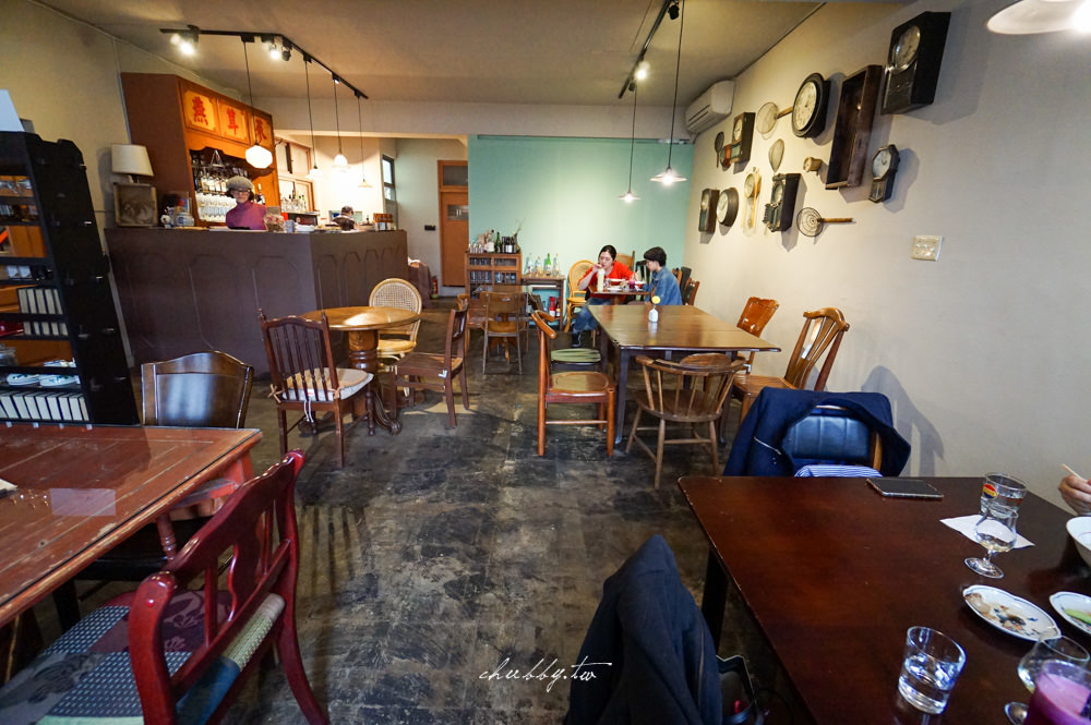 時寓│來金清燉牛肉麵│清香湯頭只願一飲而盡│老宅裡的中藥新生