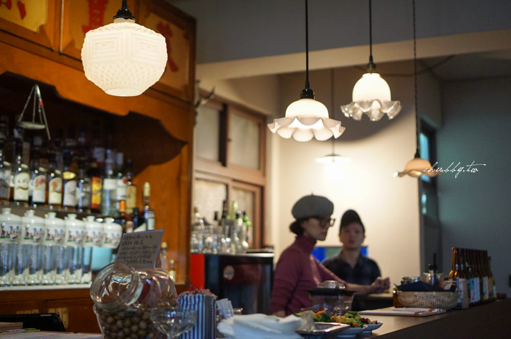 時寓│來金清燉牛肉麵│清香湯頭只願一飲而盡│老宅裡的中藥新生