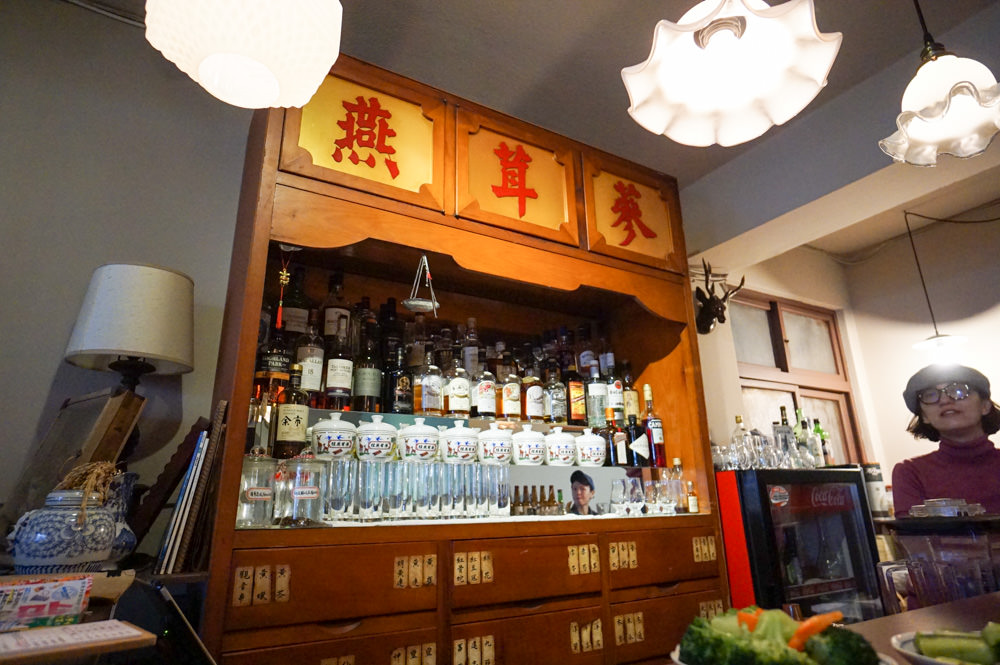 時寓│來金清燉牛肉麵│清香湯頭只願一飲而盡│老宅裡的中藥新生