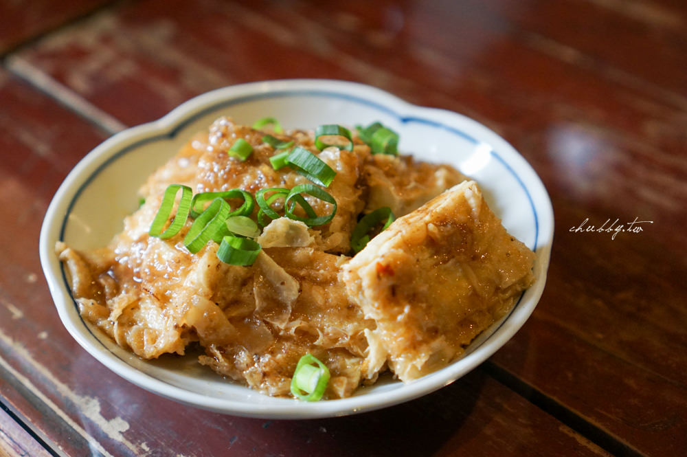 時寓│來金清燉牛肉麵│清香湯頭只願一飲而盡│老宅裡的中藥新生