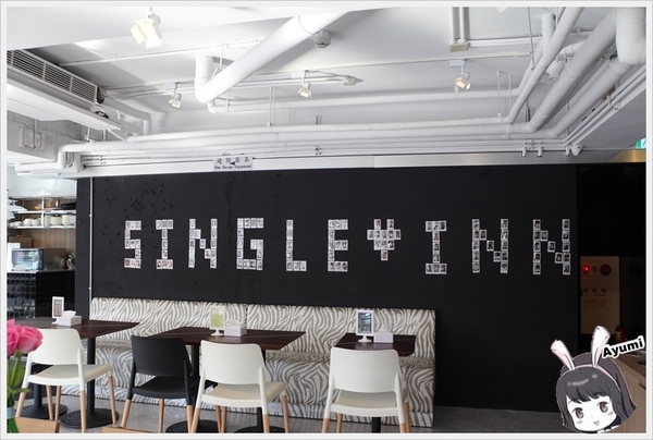 SingleInn單人房-高雄站前館：[住宿]►高雄新興區◄SingleInnstation單人房站前館、讓你出差或是一個人自由旅行時可以放鬆休息的像家一樣的地方，高雄車站步行約3分鐘、文末有專屬粉絲訂房優惠碼