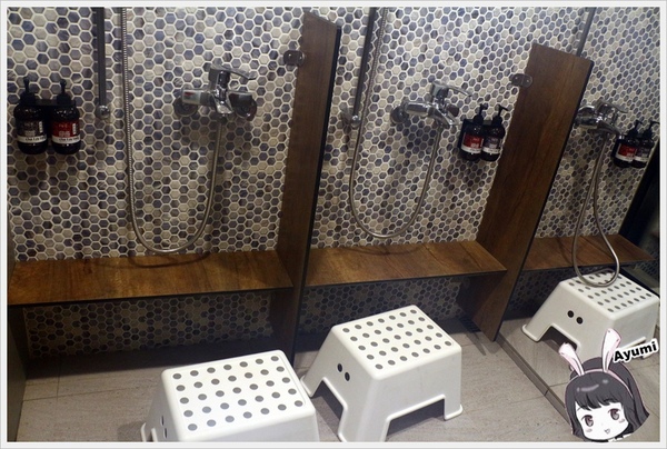 SingleInn單人房-高雄站前館：[住宿]►高雄新興區◄SingleInnstation單人房站前館、讓你出差或是一個人自由旅行時可以放鬆休息的像家一樣的地方，高雄車站步行約3分鐘、文末有專屬粉絲訂房優惠碼