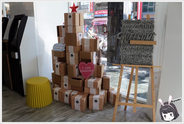 SingleInn單人房-高雄站前館：[住宿]►高雄新興區◄SingleInnstation單人房站前館、讓你出差或是一個人自由旅行時可以放鬆休息的像家一樣的地方，高雄車站步行約3分鐘、文末有專屬粉絲訂房優惠碼