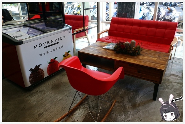 SingleInn單人房-高雄站前館：[住宿]►高雄新興區◄SingleInnstation單人房站前館、讓你出差或是一個人自由旅行時可以放鬆休息的像家一樣的地方，高雄車站步行約3分鐘、文末有專屬粉絲訂房優惠碼