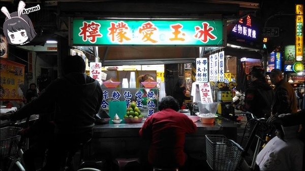 SingleInn單人房-高雄站前館：[住宿]►高雄新興區◄SingleInnstation單人房站前館、讓你出差或是一個人自由旅行時可以放鬆休息的像家一樣的地方，高雄車站步行約3分鐘、文末有專屬粉絲訂房優惠碼