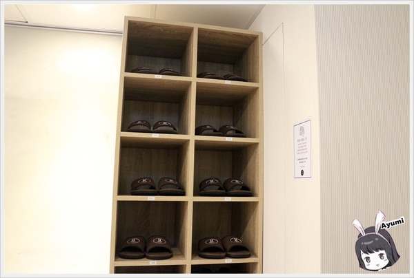 SingleInn單人房-高雄站前館：[住宿]►高雄新興區◄SingleInnstation單人房站前館、讓你出差或是一個人自由旅行時可以放鬆休息的像家一樣的地方，高雄車站步行約3分鐘、文末有專屬粉絲訂房優惠碼