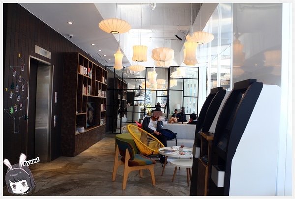 SingleInn單人房-高雄站前館：[住宿]►高雄新興區◄SingleInnstation單人房站前館、讓你出差或是一個人自由旅行時可以放鬆休息的像家一樣的地方，高雄車站步行約3分鐘、文末有專屬粉絲訂房優惠碼