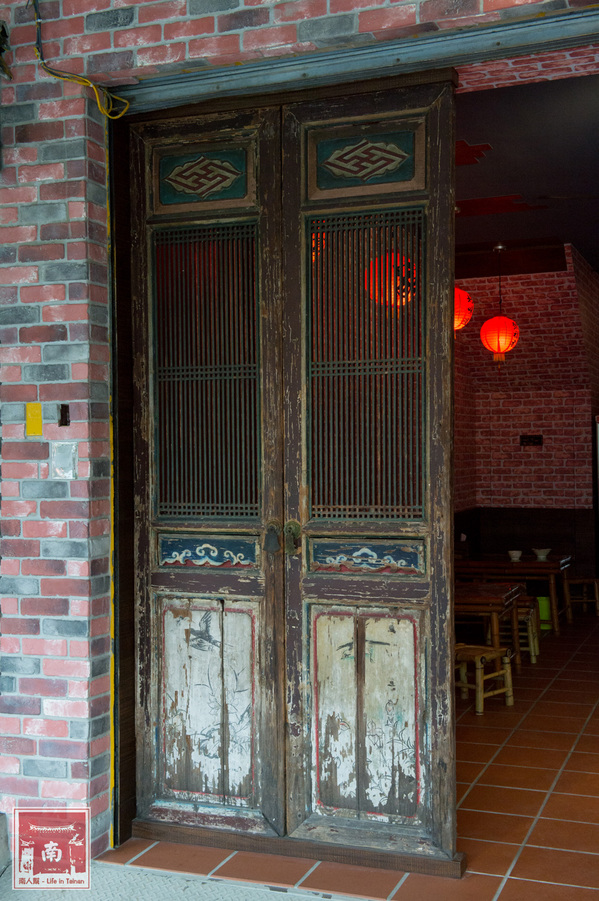 聚福香古早味:【台南美食】從後甲黃昏市場到店面|古早味封肉|滷豬腳|蹄膀飯|藥膳排骨湯~聚福香古早味 聚福香古早味:【台南美食】從後甲黃昏市場到店面|古早味封肉|滷豬腳|蹄膀飯|藥膳排骨湯~聚福香古早味