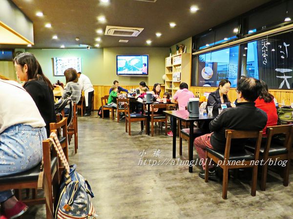 冨士天ぷら  いだ天：河口湖車站周邊美食 / いだ天 / 富士天婦羅餐廳 / 富士山天丼大器上菜!!