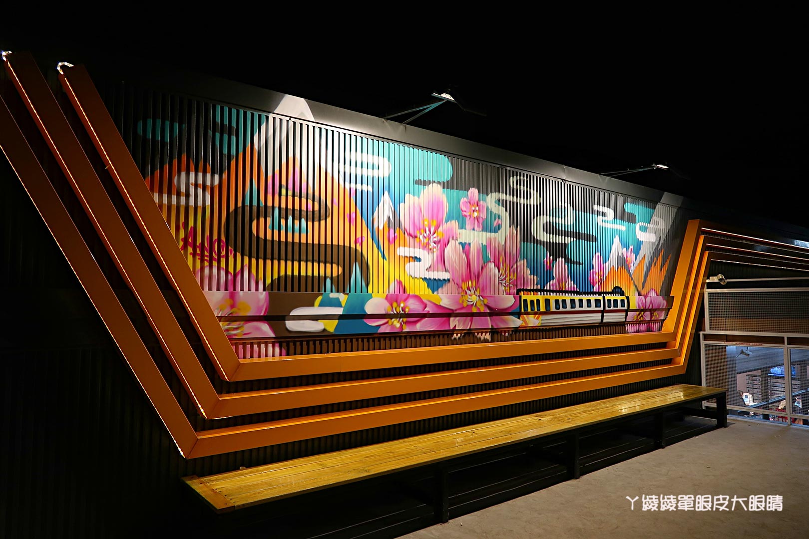 新竹旅遊|橫山最新熱門打卡景點!全台最粉嫩的櫻花鐵道風7-ELEVEN門市在新竹