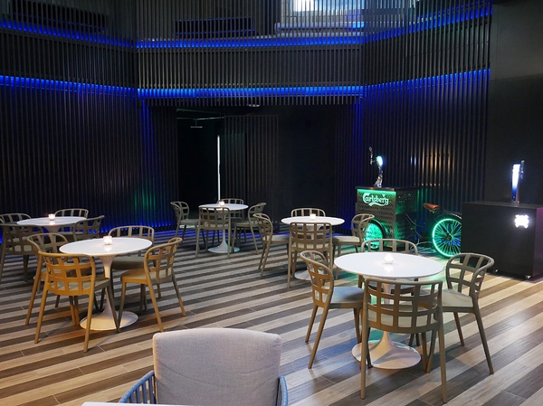 SMEXY 音樂餐廳:SMEXY 音樂餐廳-台北松山區特色餐館 從早午餐一路開到宵夜 餐點、服務都夠水準 夜晚還有live band 邊用餐邊聽音樂大享受