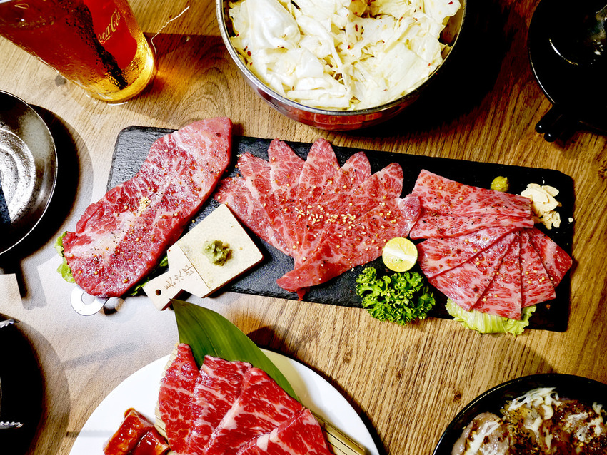 [台北大安] 東區精緻無敵小滿苑燒肉桌邊服務貼心到讓你只要坐著等張嘴大口吃肉其他都不用管 / 國父紀念館 / 東區 / 華視