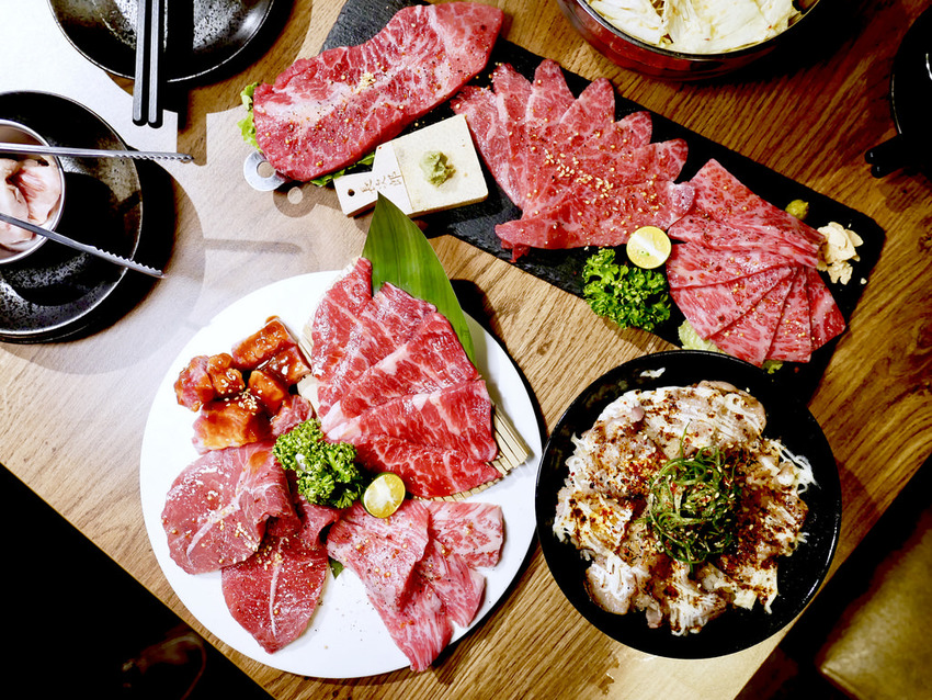 [台北大安] 東區精緻無敵小滿苑燒肉桌邊服務貼心到讓你只要坐著等張嘴大口吃肉其他都不用管 / 國父紀念館 / 東區 / 華視