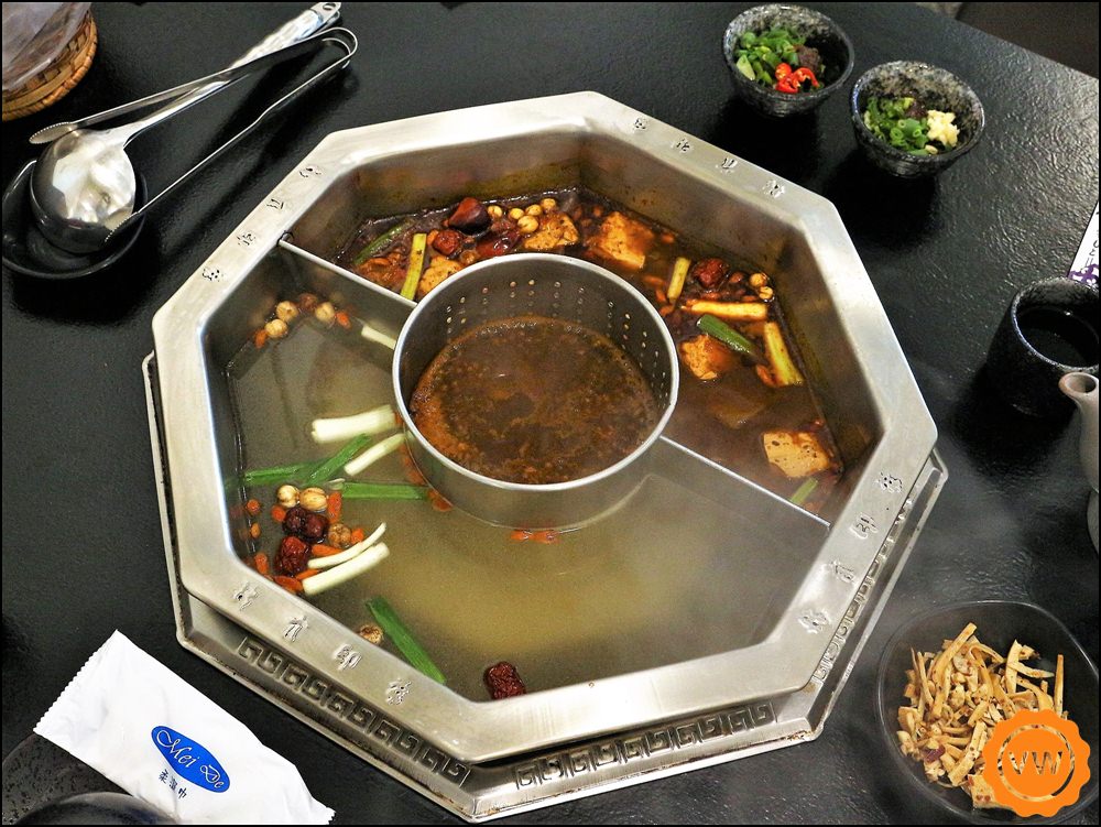 台中豐原麻辣火鍋│正宗四川麻辣鍋:錦官印象老成都火鍋