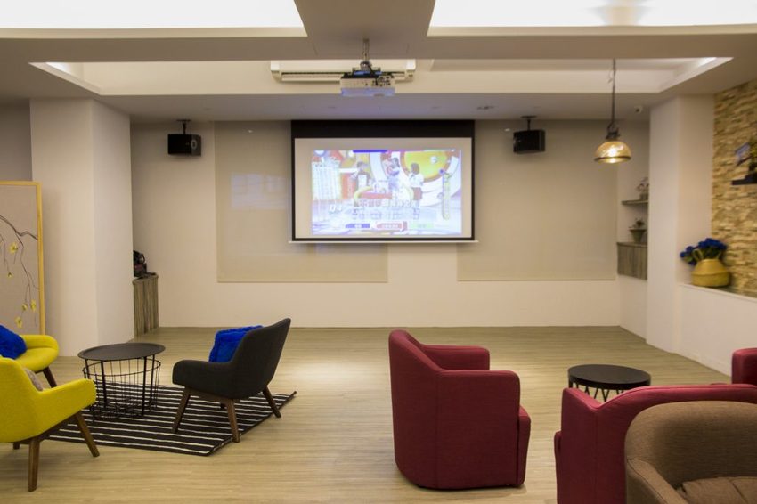 【台中住宿】逢甲夜市住宿／隱和旅INNK HOTEL～閣樓房型x自助式廚房x超大客廳，貼心無距離感的服務