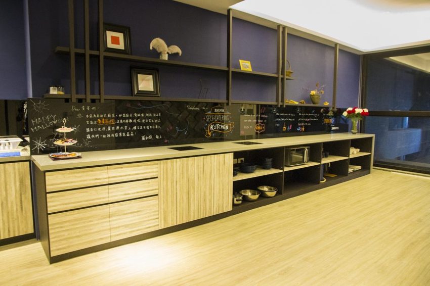 【台中住宿】逢甲夜市住宿／隱和旅INNK HOTEL～閣樓房型x自助式廚房x超大客廳，貼心無距離感的服務