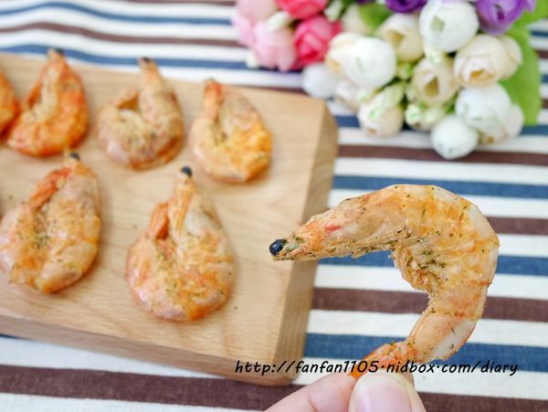 【伴手禮推薦】阿潭伯海食 Ocean Giving 蝦酥禮盒 滿滿的海味在這裡 (7).JPG