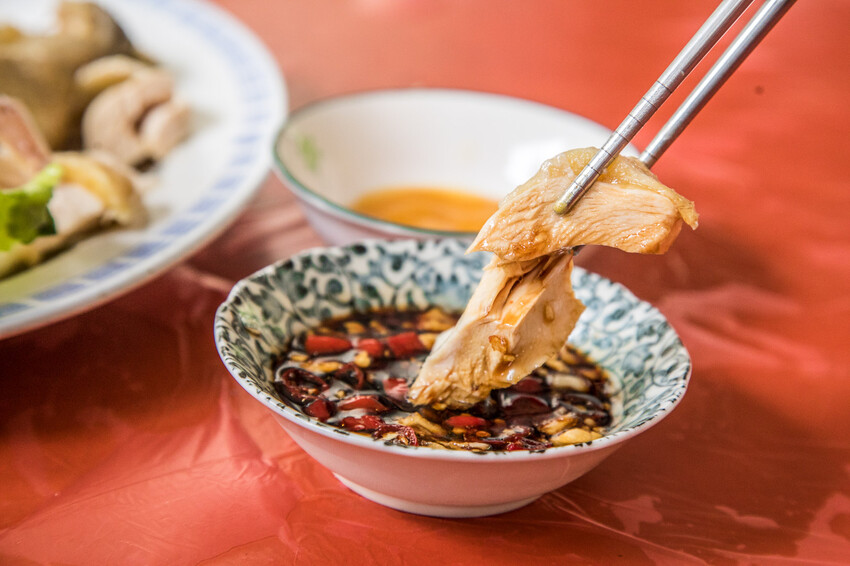 桃園市大溪區阮家莊土雞城-老大店｜連google都會迷路？荒山野嶺超偏僻土雞城，沒預約吃不到唷