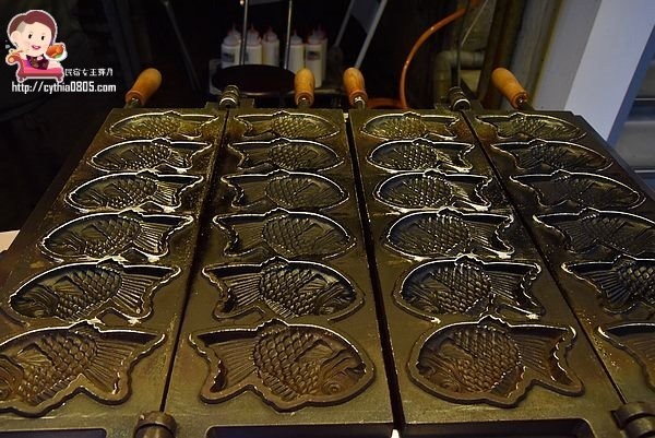 桃園中壢美食-天鯛魚燒-可愛肥鯉魚很熱門，爆漿起司跟招牌花生強強滾啊，好多人來排隊 @民宿女王芽月-美食.旅遊.全台趴趴走