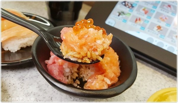 Magic Touch 点爭鮮 J-Mall店：台中西屯』Magic Touch 点爭鮮║J-Mall商場全新開幕，新幹線列車直送壽司，咻~美味直達車！