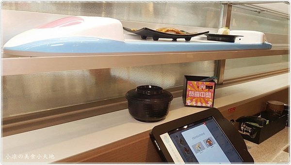 Magic Touch 点爭鮮 J-Mall店：台中西屯』Magic Touch 点爭鮮║J-Mall商場全新開幕，新幹線列車直送壽司，咻~美味直達車！