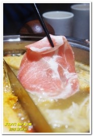 圓味涮涮鍋((新莊和興店))：新莊火鍋．真正的龍蝦才夠Q，來客戰龍蝦爆鍋！──圓味涮涮鍋