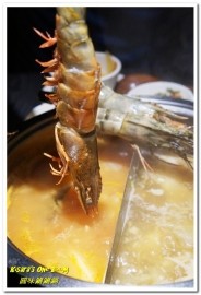 圓味涮涮鍋((新莊和興店))：新莊火鍋．真正的龍蝦才夠Q，來客戰龍蝦爆鍋！──圓味涮涮鍋