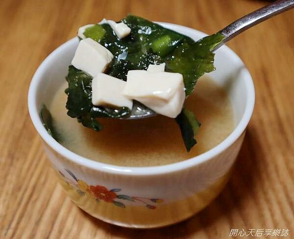 信義區咖哩|呂舖食堂|平價咖哩,特色咖哩飯、自製小菜、飲料、奶酪,學生、親子、小資族用餐的好選擇!咖