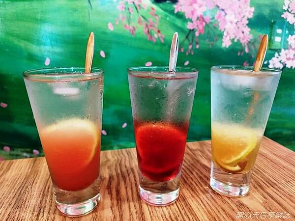 信義區咖哩|呂舖食堂|平價咖哩,特色咖哩飯、自製小菜、飲料、奶酪,學生、親子、小資族用餐的好選擇!咖