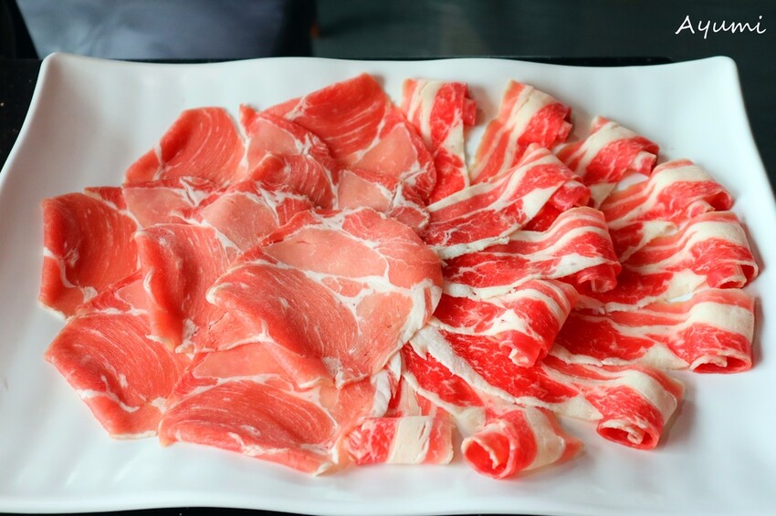 [高雄火鍋推薦－樂多多集團]肉多多火鍋高雄三多店/肉多多開了