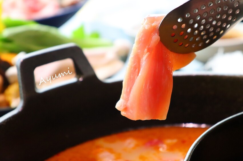 [高雄火鍋推薦－樂多多集團]肉多多火鍋高雄三多店/肉多多開了