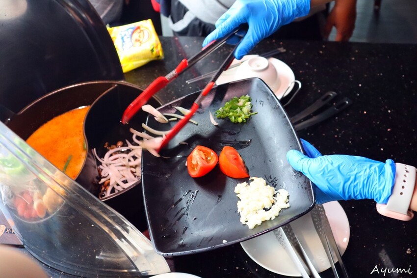 [高雄火鍋推薦－樂多多集團]肉多多火鍋高雄三多店/肉多多開了