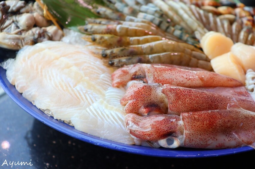 [高雄火鍋推薦－樂多多集團]肉多多火鍋高雄三多店/肉多多開了