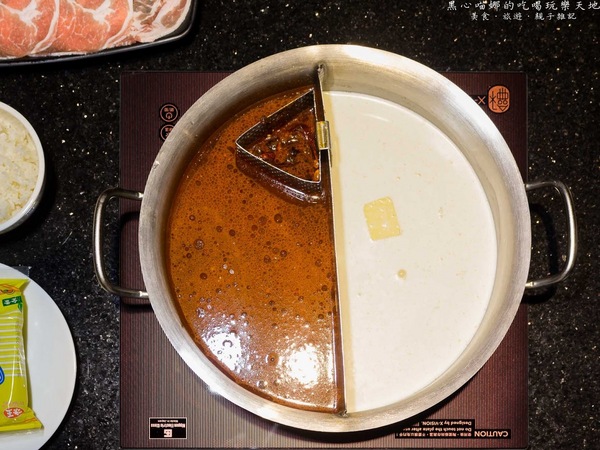 肉多多火鍋-高雄三多店:高雄前鎮︱肉多多火鍋 情人節,俯瞰城市夜景享受大口吃肉的狂野浪漫~