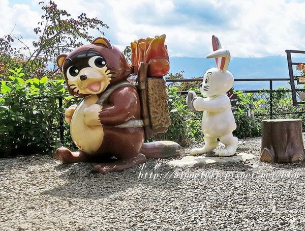 河口湖天上山公園:河口湖天上山公園 / 咔奇咔奇山兔子&狸貓的傳說 / 貍子茶屋好吃又好玩!! 河口湖天上山公園:河口湖天上山公園 / 咔奇咔奇山兔子&狸貓的傳說 / 貍子茶屋好吃又好玩!!