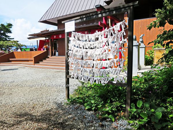 河口湖天上山公園：河口湖天上山公園 / 咔奇咔奇山兔子&狸貓的傳說 / 貍子茶屋好吃又好玩!!