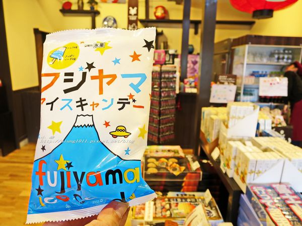 河口湖天上山公園：河口湖天上山公園 / 咔奇咔奇山兔子&狸貓的傳說 / 貍子茶屋好吃又好玩!!