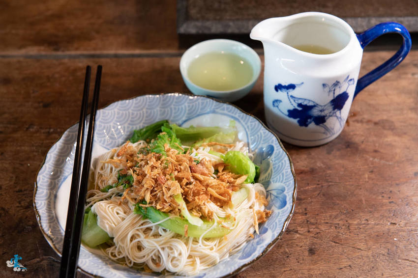 坪林美食》滴滴香 DI DI SHIANG - 清爽飄香的茶油麵線 紮實綿密的茶香冰淇淋 坪林百年老店 - 時空幻境 凌雲江海清